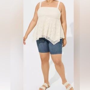 Torrid Hanky Hem Lace Cream Babydoll Top Size 1